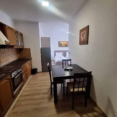 Albania Apartment Near Tirana City Center Double Or Twin Bed Exterior photo