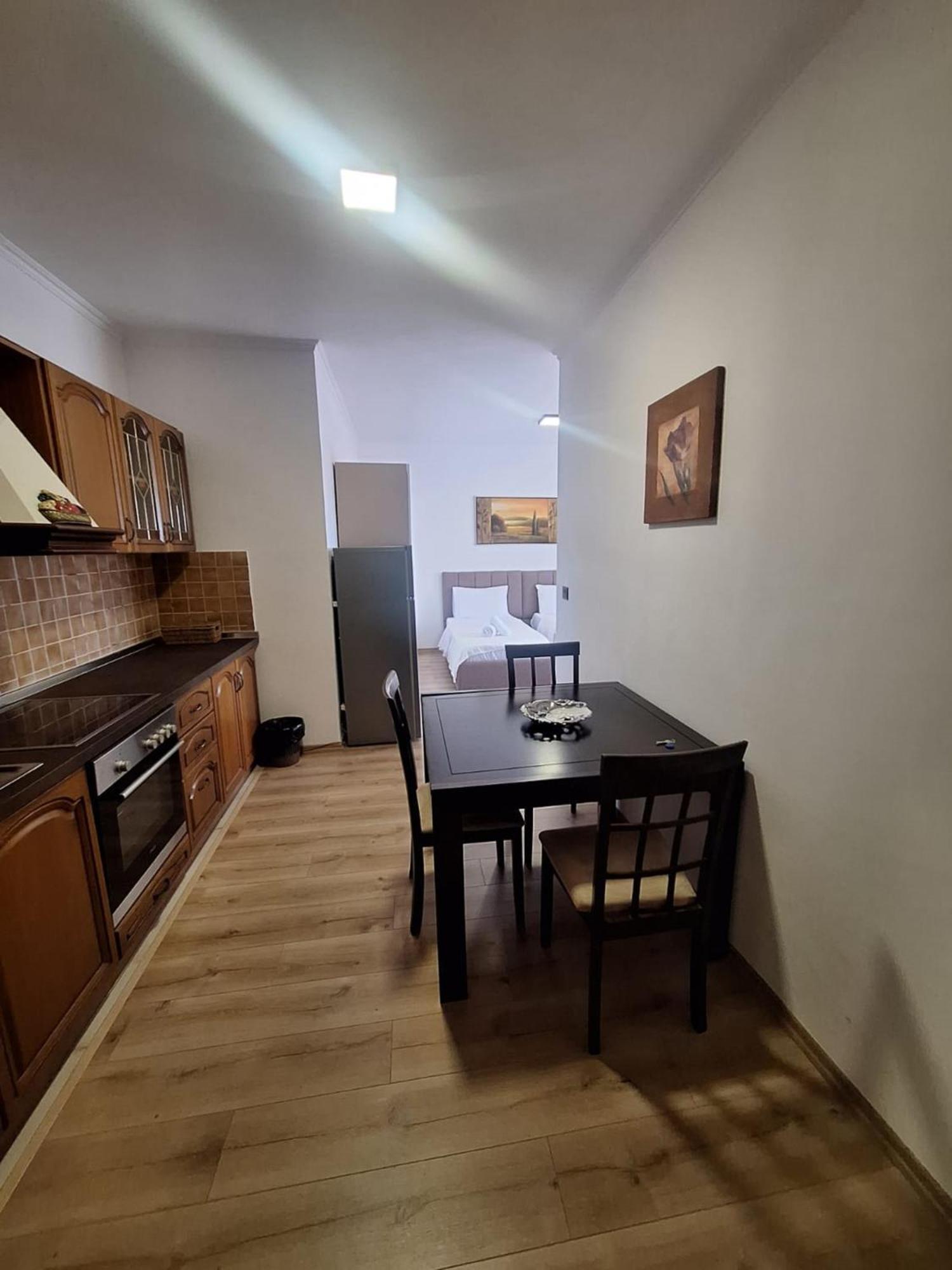 Albania Near Center Double Or Twin Bed Апартаменты *